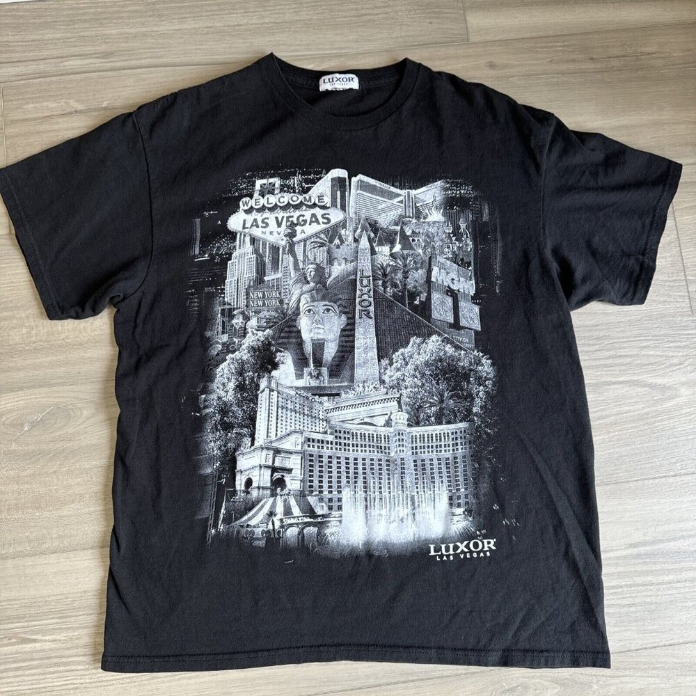 Luxor Las Vegas‎ Casino T-Shirt Men’s Medium Black White Pyramid Egypt